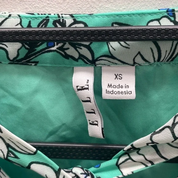 Mint green sleeves floral dress XS - Picture 4 of 9